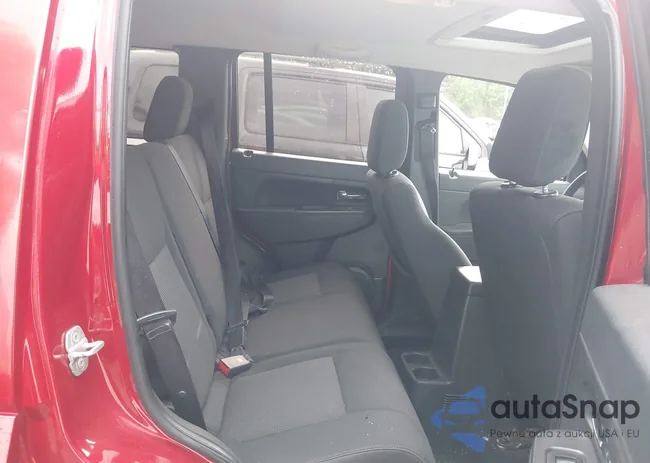 1J8GN28K49W535997: 42199162