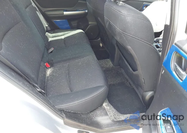 JF1GPAT63F8328724: 42199208