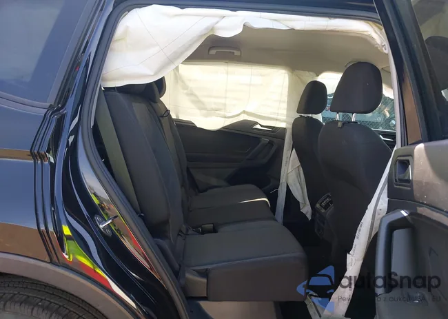 3VV1B7AX8KM048544: 42199240