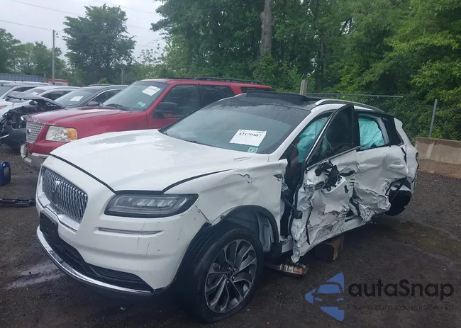 2LMPJ8K9XNBL08773: 42199407