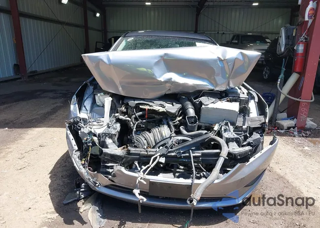 5NPE24AF2GH276185: 42200551