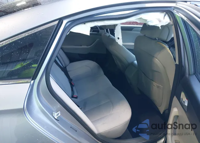 5NPE24AF2GH276185: 42200551