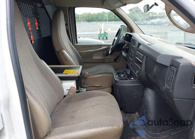 1GCWGFCA1B1176811: 42200136