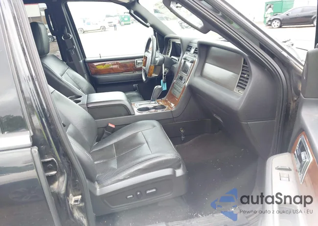 5LMJJ2J52EEL01086: 42200228