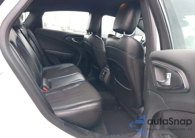 1C3CCCBB7FN531636: 42200403