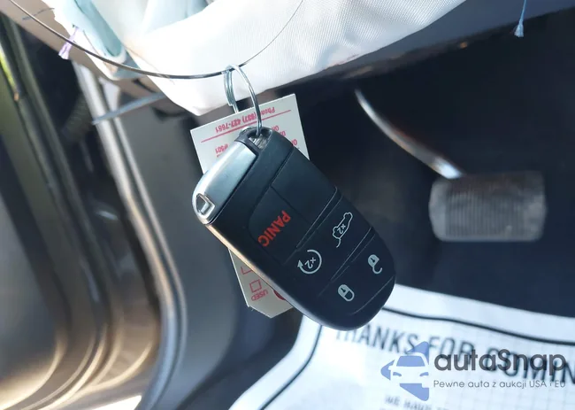 1C4RJFAG7MC777041: 42201438