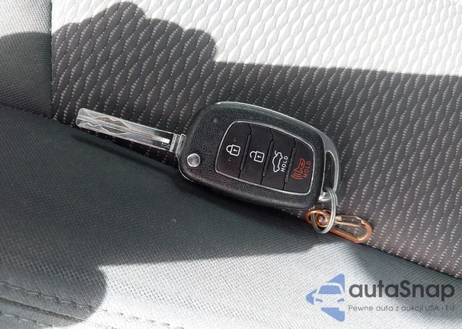 5NPE24AF0JH693067: 42201637