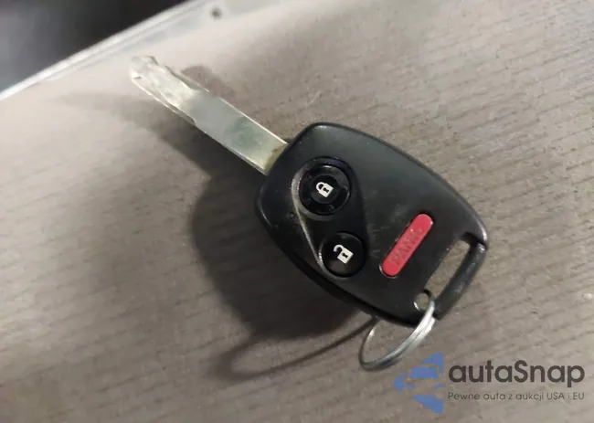 2HKRM4H30DH694859: 42201874