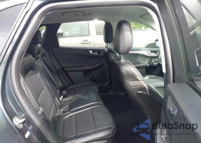 1FMCU9H96NUA57114: 42201975