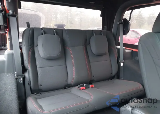 1C4HJXCG4PW642018: 42201025