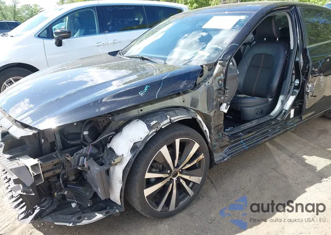 1N4BL4CV0LC252810: 42201235