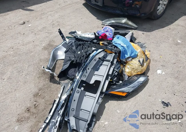 5N1BT3AB4RC752034: 42201340