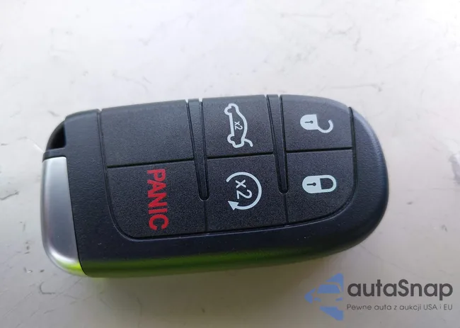 2C3CDXHG9JH215809: 42201345