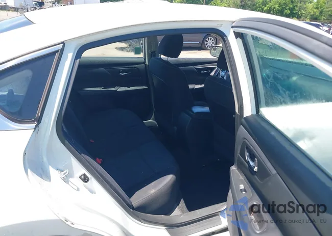 1N4AL3AP6HN336443: 42202583