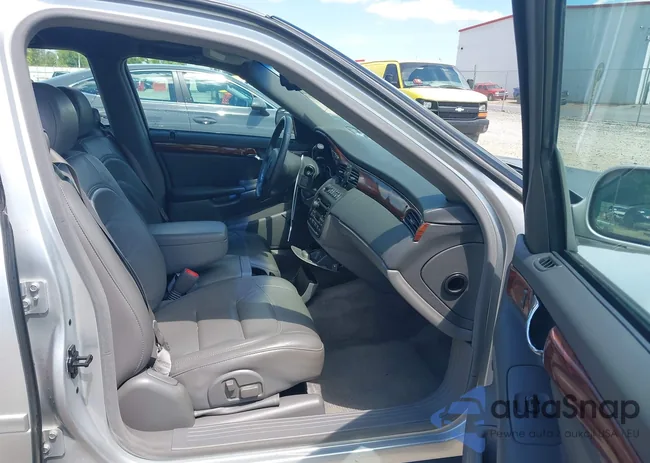 1G6KD54Y02U101516: 42202642