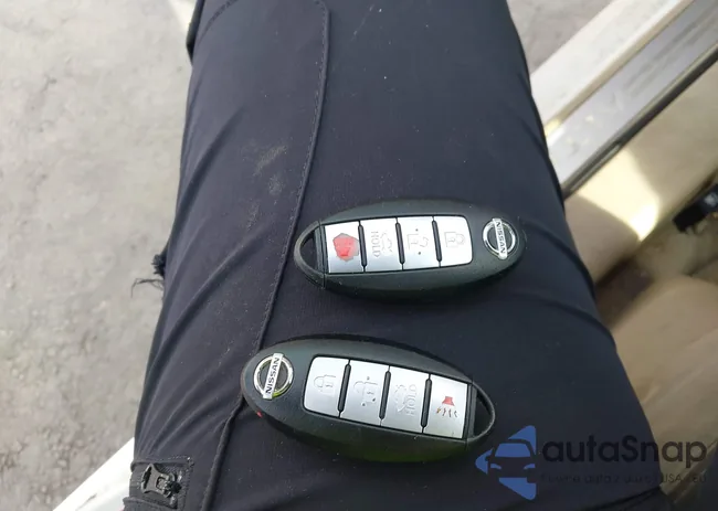 1N4AL2AP6CN403075: 42202666