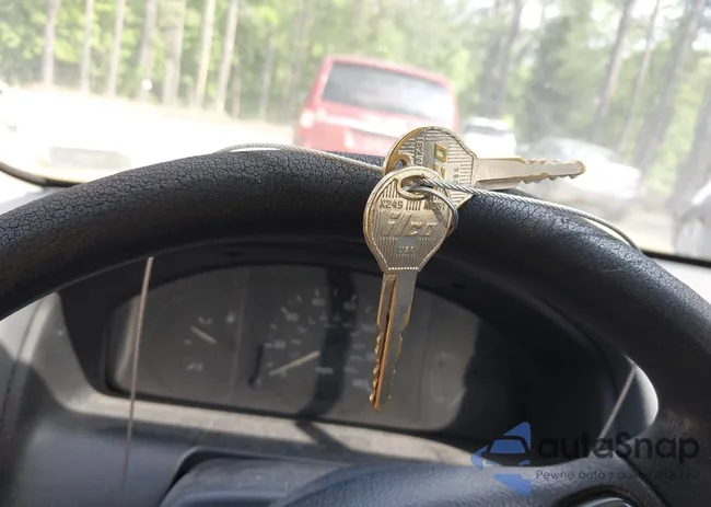 JM1BC1418V0112707: 42202679