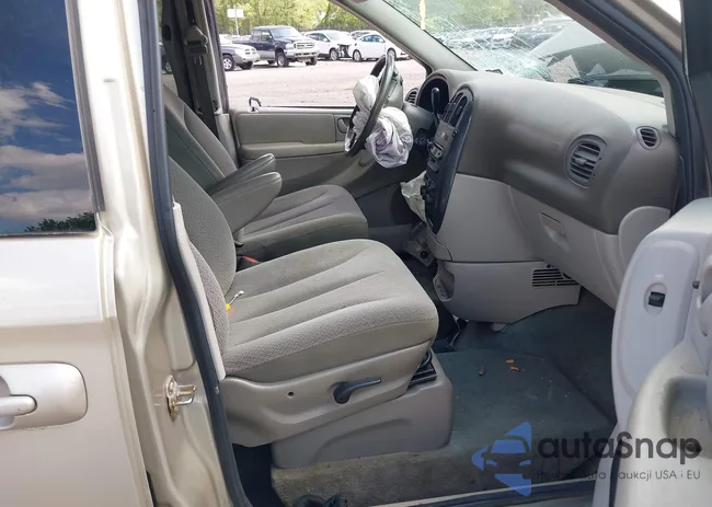 2D4GP44L85R596416: 42202922