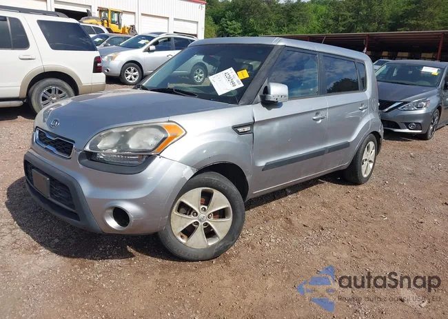 KNDJT2A58C7444174: 42202959