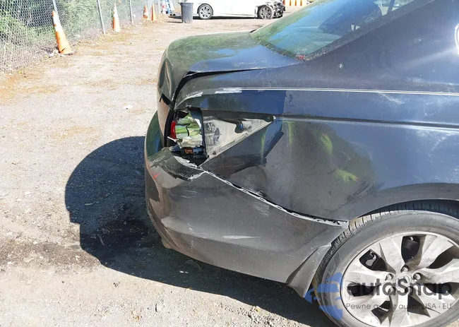 1HGCP26828A126580: 42203015