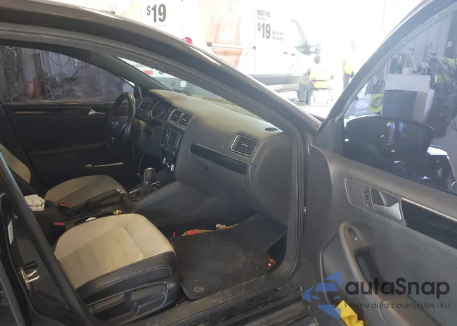 3VWD17AJ7FM415950: 42202024