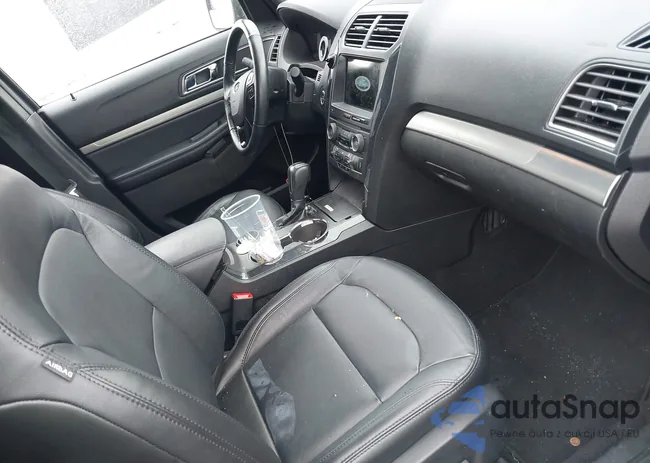 1FM5K7D82JGC48134: 42202052