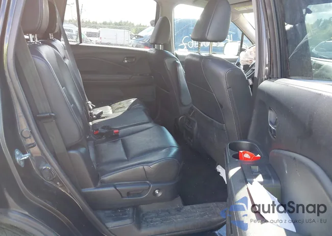 5FNYF6H50JB052106: 42202167