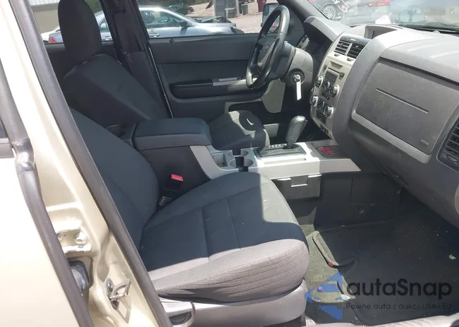 1FMCU0DG8CKC78013: 42202184