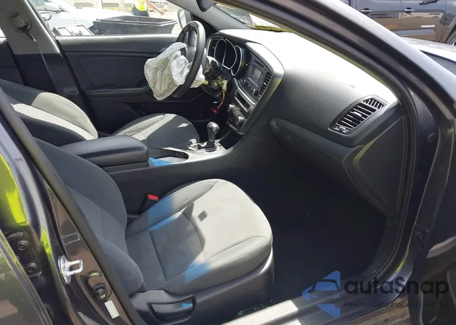 KNAGM4A70F5633158: 42202235