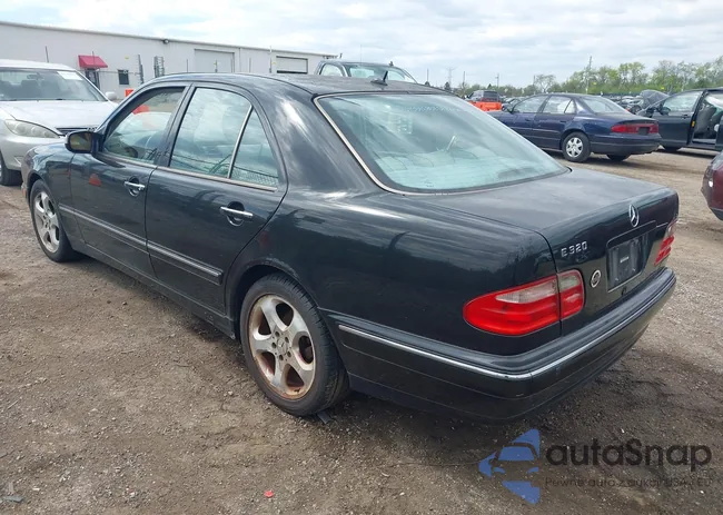 WDBJF65J52B496832: 42202331