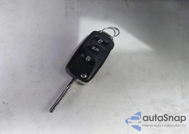 3VWLL7AJ7CM394566: 42203479