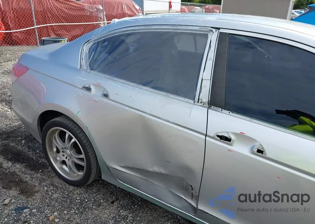 1HGCP264X9A103451: 42203500