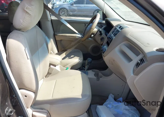 KNDJF723557133872: 42203702