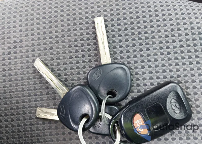 5NPEB4AC6DH743528: 42203843