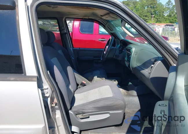 1FMZU67K34UA66302: 42203931