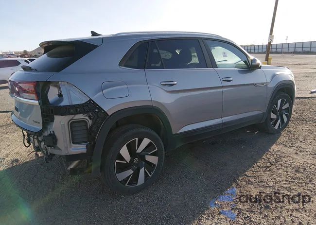 1V2HE2CA9RC235656: 42203072