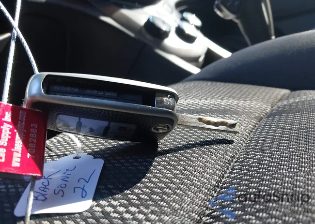 1G1JC6SB5G4183663: 42203145