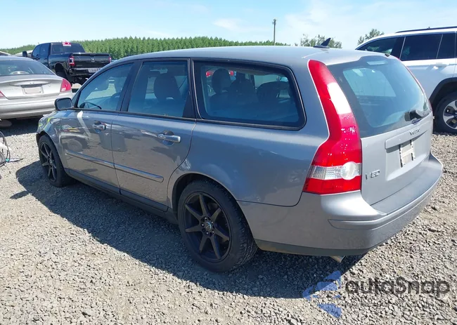 YV1MW682752045922: 42203146