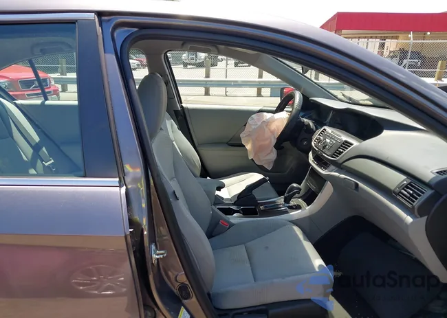 1HGCR2F31FA205220: 42203194