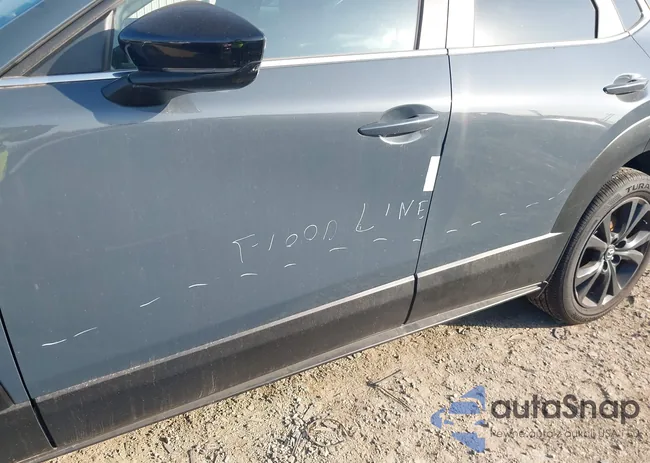 3MVDMBCM8SM772566: 42203217