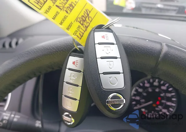 5N1DR2MM4HC611235: 42203255