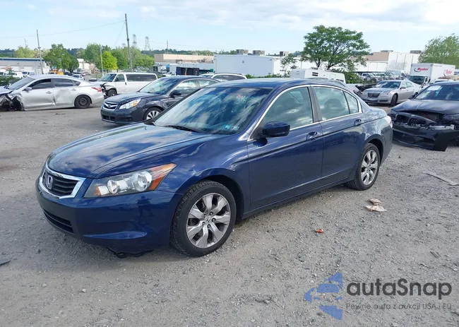 1HGCP26799A104570: 42204536