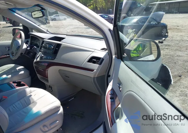 5TDYK3DC5DS331792: 42204751