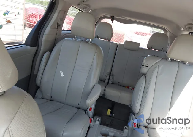 5TDYK3DC5DS331792: 42204751