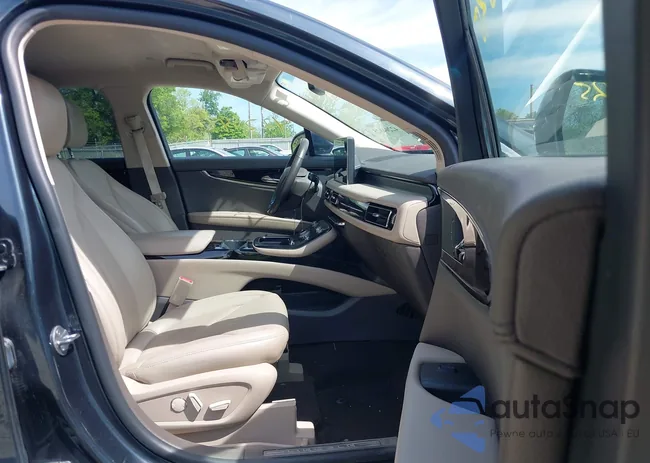 2LMPJ8J92MBL10856: 42204825