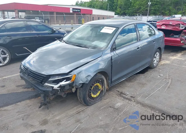 3VW2K7AJ3EM227865: 42204846