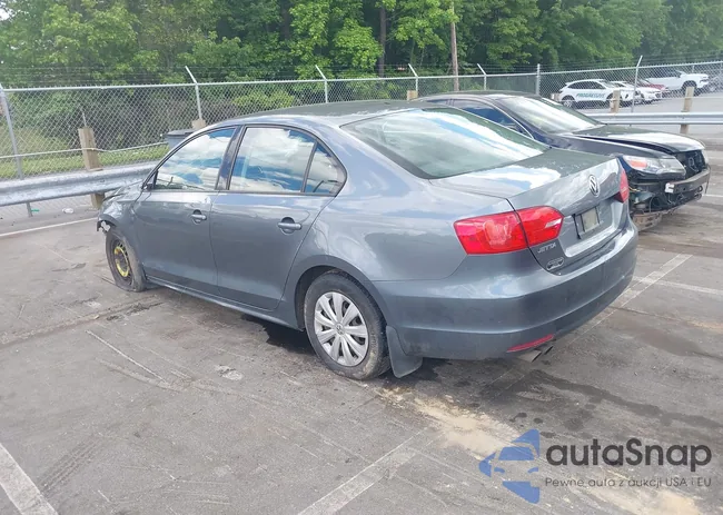 3VW2K7AJ3EM227865: 42204846