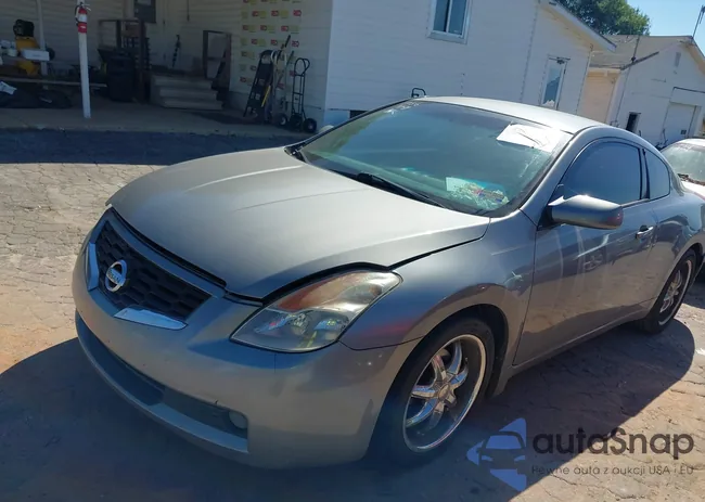 1N4AL24EX9C145030: 42204948