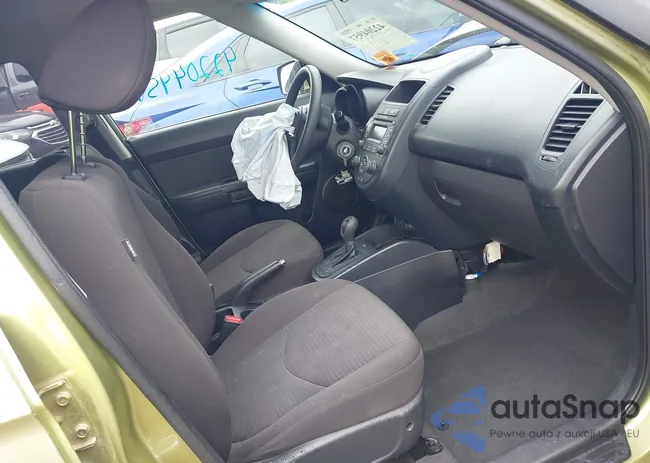 KNDJT2A59C7389640: 42204957