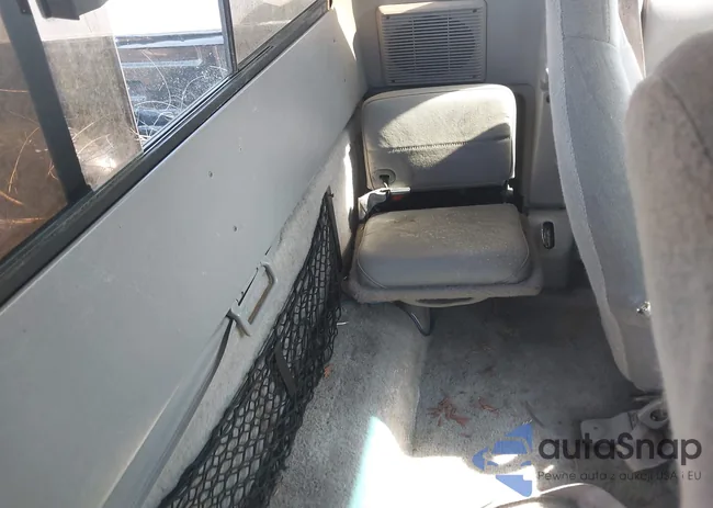 1FTCR14UXVTA75705: 42204980